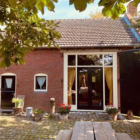 Logeren Op De Thoolse Parel Vakantiehuis Stavenisse Esterno foto
